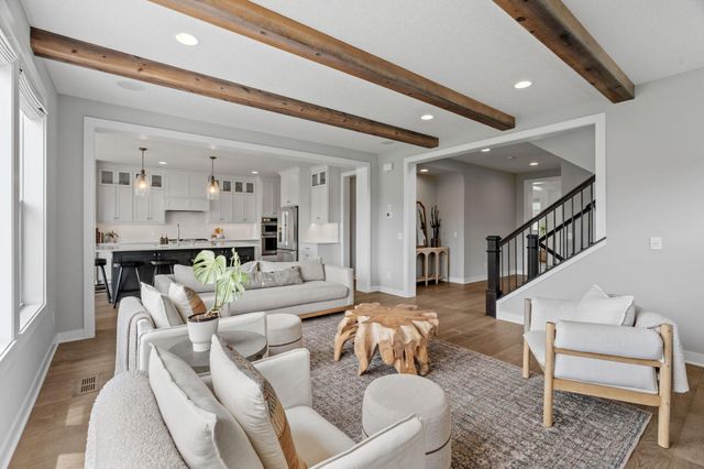 16452 Duluth Trail, Lakeville, MN 55044