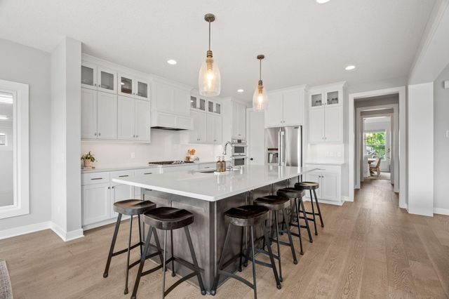 16452 Duluth Trail, Lakeville, MN 55044