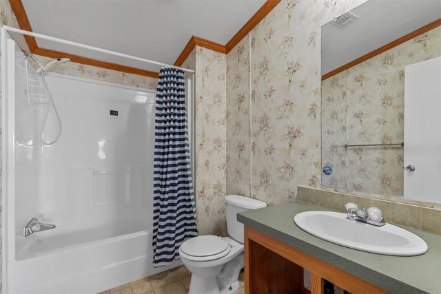 6002 Moose Drive, Granbury, TX 76048