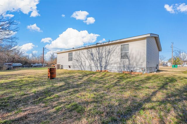 6002 Moose Drive, Granbury, TX 76048