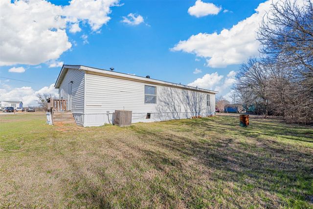 6002 Moose Drive, Granbury, TX 76048