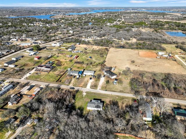 6002 Moose Drive, Granbury, TX 76048