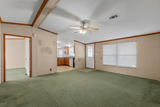 6002 Moose Drive, Granbury, TX 76048