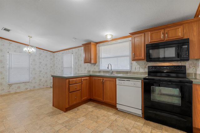6002 Moose Drive, Granbury, TX 76048