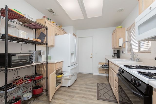 10627 Mission Lakes Avenue, Las Vegas, NV 89134