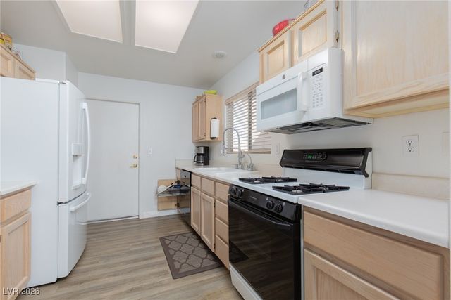 10627 Mission Lakes Avenue, Las Vegas, NV 89134