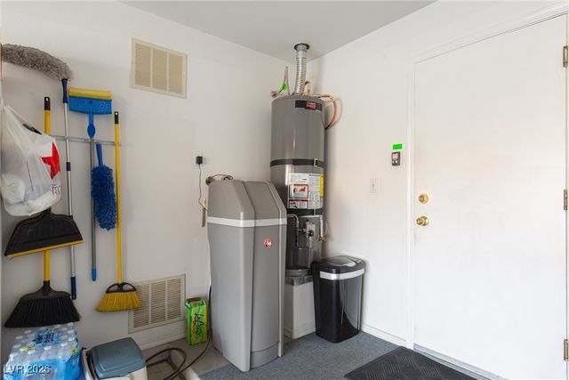 10627 Mission Lakes Avenue, Las Vegas, NV 89134