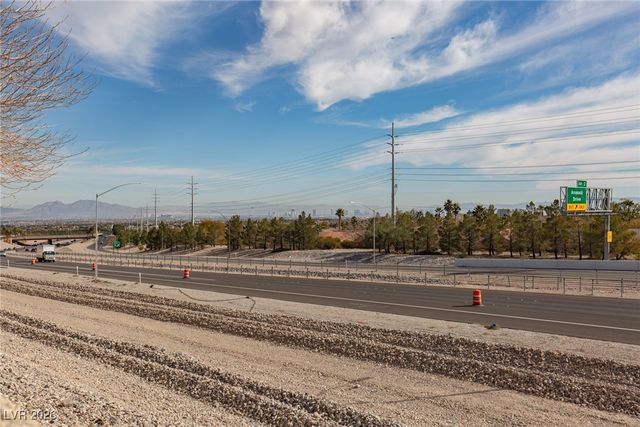 10627 Mission Lakes Avenue, Las Vegas, NV 89134