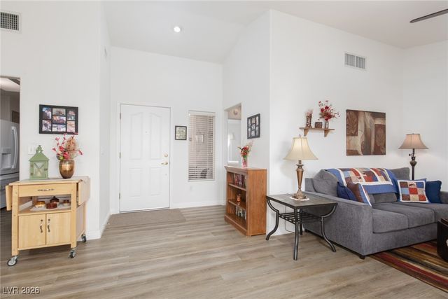 10627 Mission Lakes Avenue, Las Vegas, NV 89134