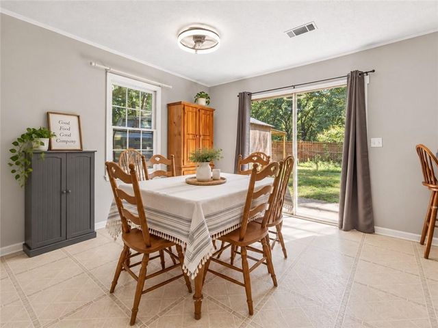 5752 Oak Grove Drive, Acworth, GA 30102