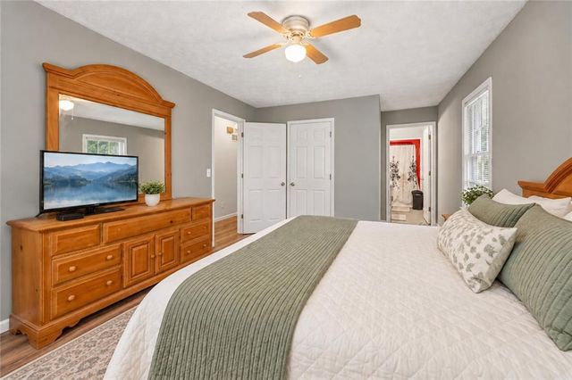 5752 Oak Grove Drive, Acworth, GA 30102