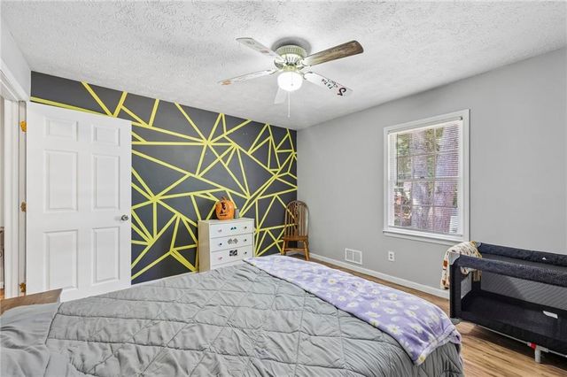 5752 Oak Grove Drive, Acworth, GA 30102