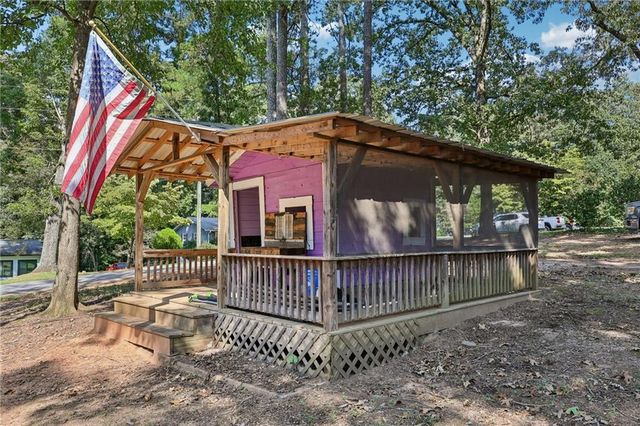 5752 Oak Grove Drive, Acworth, GA 30102
