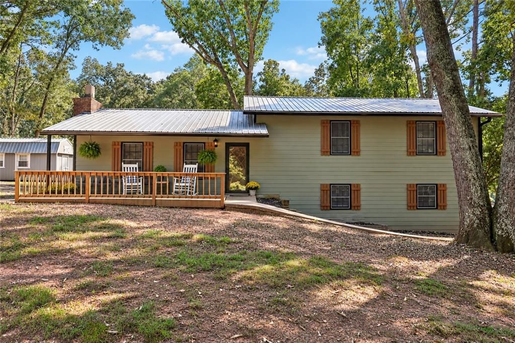 5752 Oak Grove Drive, Acworth, GA 30102