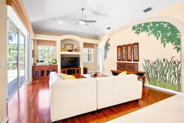 4813 BENCHMARK COURT, Sarasota, FL 34238