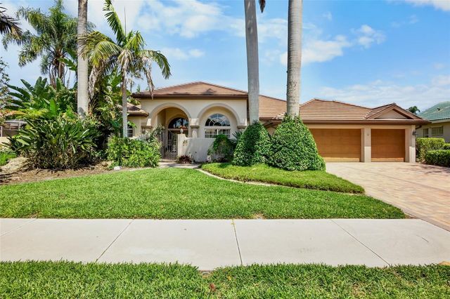 4813 BENCHMARK COURT, Sarasota, FL 34238