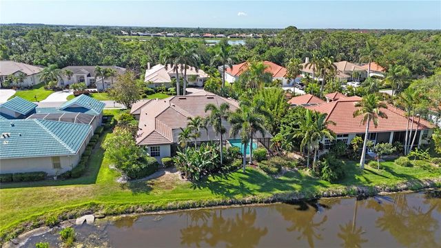 4813 BENCHMARK COURT, Sarasota, FL 34238