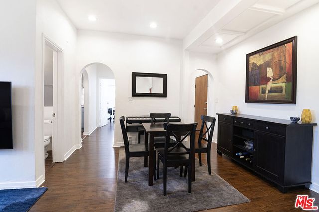 340 N Oakhurst Drive 205, Beverly Hills, CA 90210