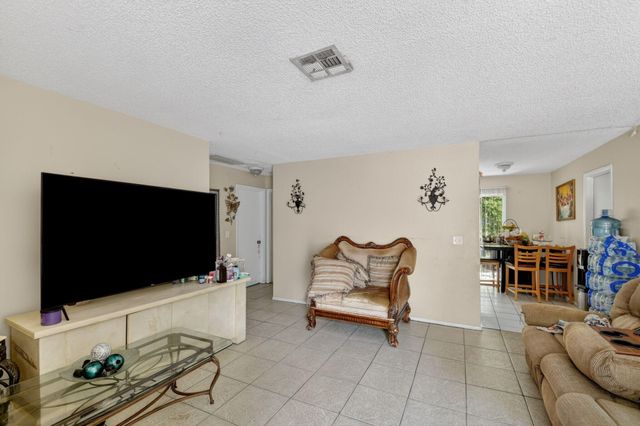 4537 Coconut Road, Lake Worth, FL 33461