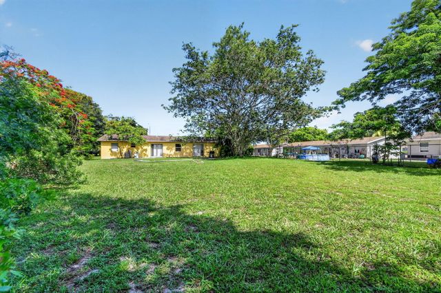 4537 Coconut Road, Lake Worth, FL 33461
