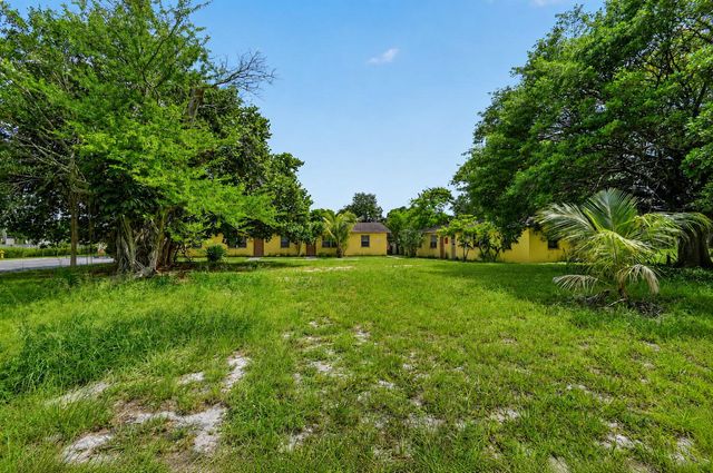 4537 Coconut Road, Lake Worth, FL 33461
