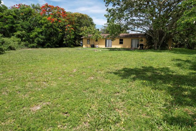 4537 Coconut Road, Lake Worth, FL 33461