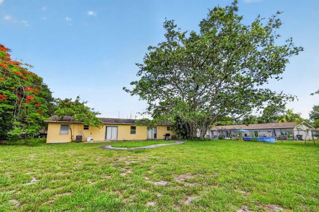 4537 Coconut Road, Lake Worth, FL 33461
