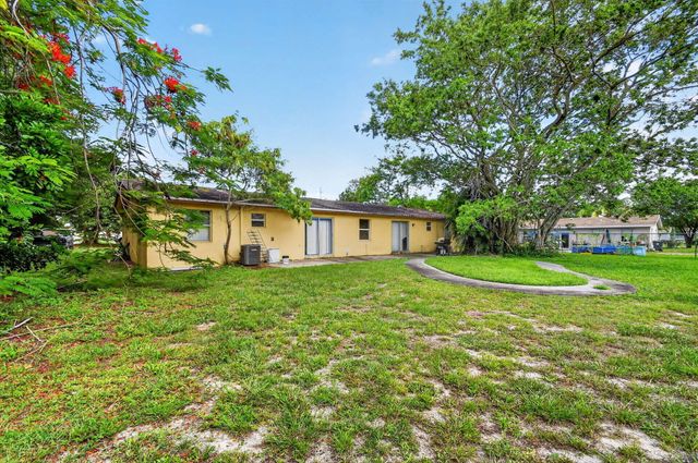 4537 Coconut Road, Lake Worth, FL 33461