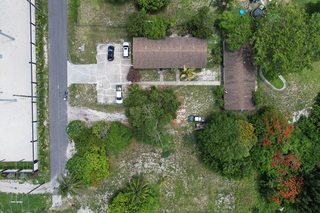 4537 Coconut Road, Lake Worth, FL 33461