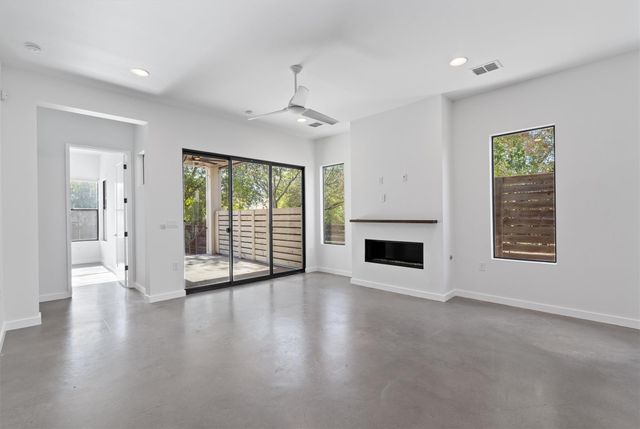 1107 Taulbee LN B, Austin, TX 78757