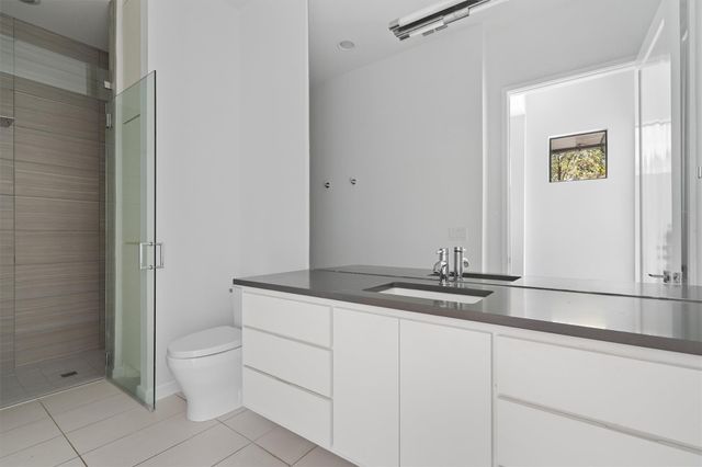 1107 Taulbee LN B, Austin, TX 78757