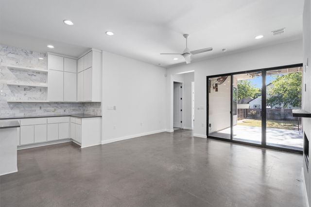 1107 Taulbee LN B, Austin, TX 78757
