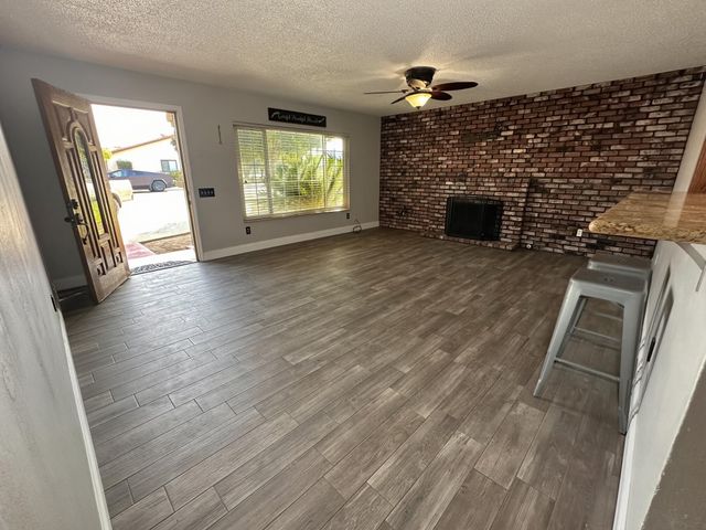 717 N Orange Avenue, Lindsay, CA 93247