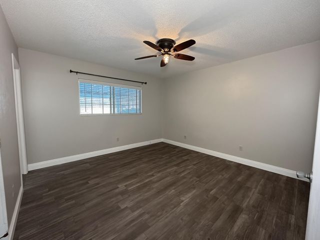 717 N Orange Avenue, Lindsay, CA 93247