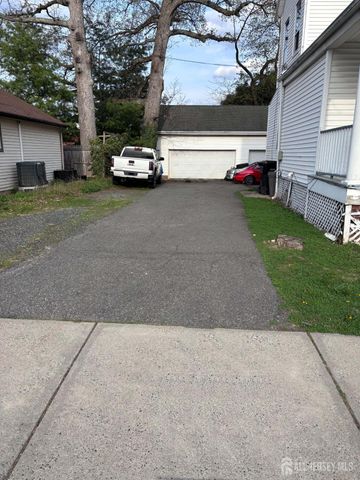 211 S 11 Avenue 2, Highland Park, NJ 08904