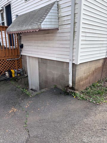 211 S 11 Avenue 2, Highland Park, NJ 08904