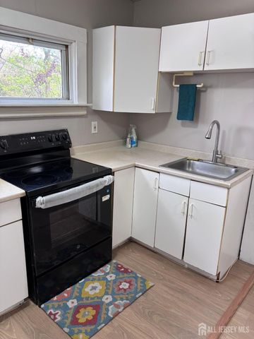 211 S 11 Avenue 2, Highland Park, NJ 08904