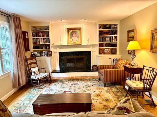 15 Highfield Dr, Lancaster, MA 01523