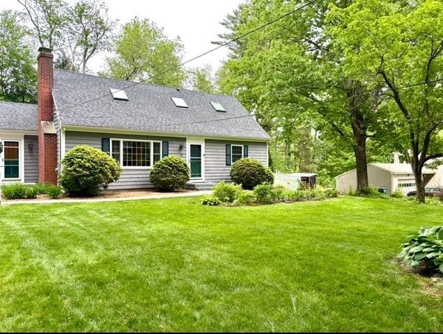 15 Highfield Dr, Lancaster, MA 01523