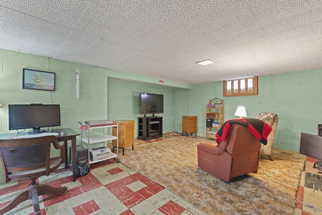 3731 N 77th STREET, Milwaukee, WI 53222