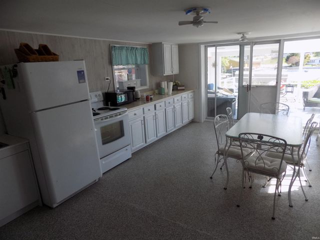 2000 120 Lane, Hamilton, IN 46742