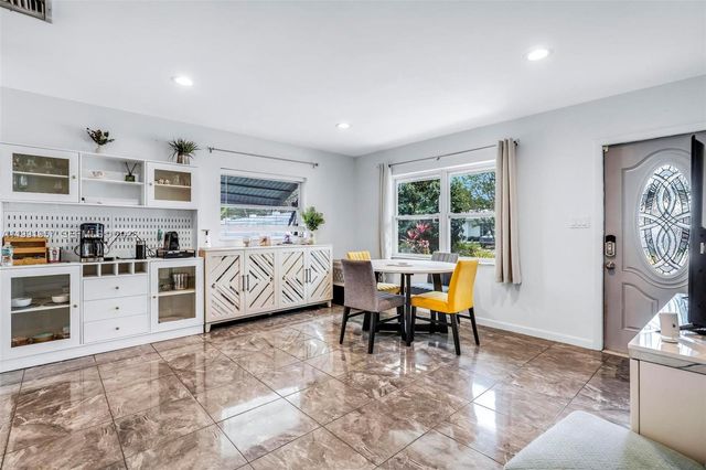 7211 NW 76th Street, Tamarac, FL 33321