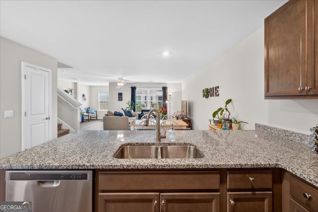 330 Dogwood Circle, Port Wentworth, GA 31407