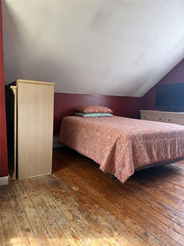 62 De Pinedo Street, Providence, RI 02904