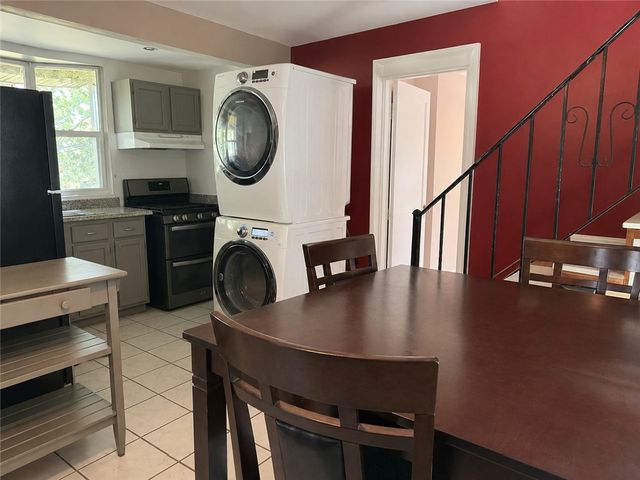 62 De Pinedo Street, Providence, RI 02904