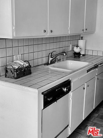 117 S Doheny Drive 410, Los Angeles, CA 90048