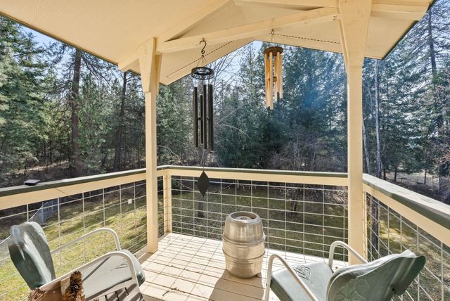 28003 N Hardesty Rd, Chattaroy, WA 99003