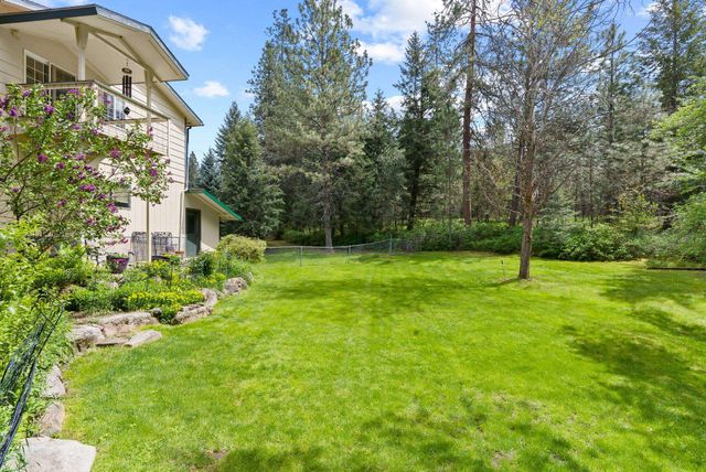 28003 N Hardesty Rd, Chattaroy, WA 99003