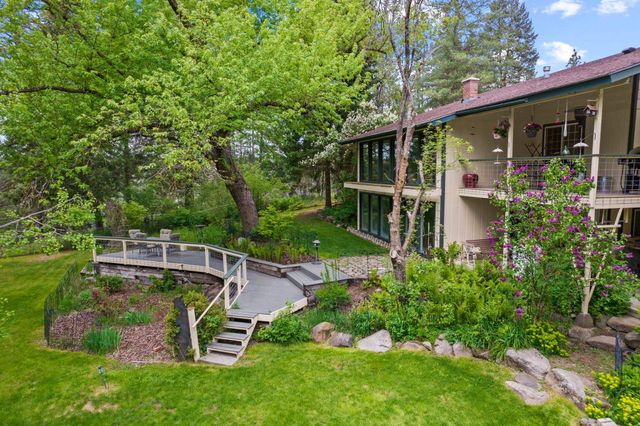 28003 N Hardesty Rd, Chattaroy, WA 99003