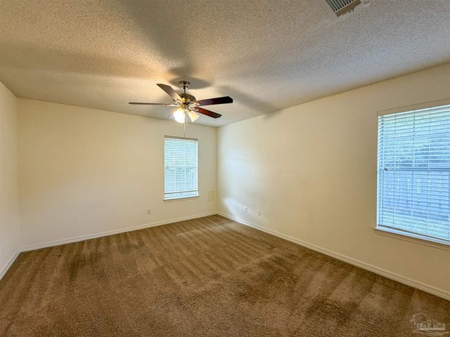 3313 Linger Ct, Pensacola, FL 32526